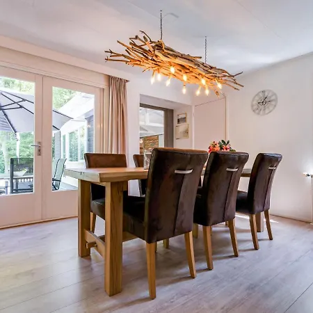 Serene Holiday In With Large Furnished Garden